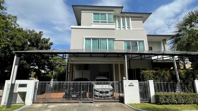 ขายบ้านเดี่ยว แกรนด์ บางกอก บูเลอวาร์ด พระราม 9