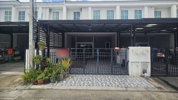 ขายทาวน์เฮ้าส์ 2 ชั้น โครงการเดอะคอนเนค52 อำเภอบางพลี