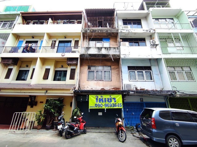 ให้เช่าตึกแถวโซนพระราม 4 สามย่าน ใกล้ MRT 380 เมตร เหมาะทำที่พักค