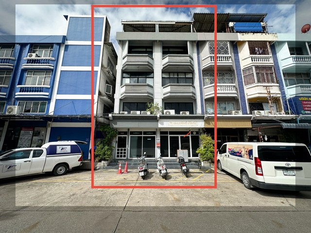 อาคารพาณิชย์ 4 ชั้น อัมรินทร์นิเวศน์ 1 ติด MRT วัดพระศรีฯ เพียง 8