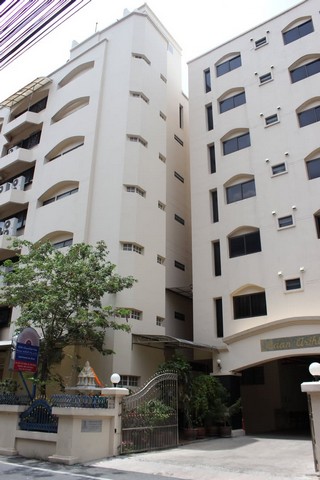 BAAN ARTHIT Service Apartment สุขุมวิท 49