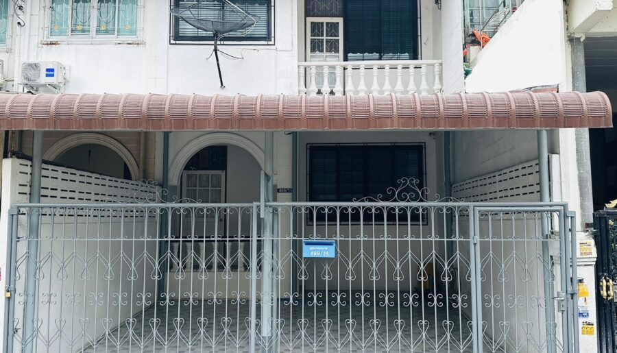 ขายบ้านทาวน์เฮ้าส์ 2ชั้น ซอยปุณณวิถี46 สุขุมวิท101 ปากซอย BTSปุณณ