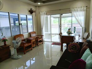 ขาย บ้านเดี่ยว ใกล้เมืองเชียงใหม่ ใกล้สนามบินเพียง15-20นาที ถูกกว่าโครงการใกล้เคียง ใกล้เมืองเชียงใหม่ บ้านใหม่สร้างเสร็จพร้อมอยู่สารภี